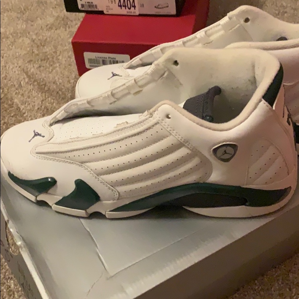 Jordan retro 14 grade school 7y white and green